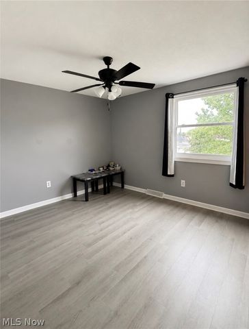 1077 E 347th Street, Eastlake, OH 44095