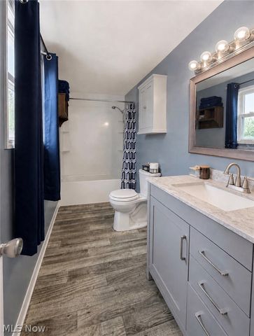 1077 E 347th Street, Eastlake, OH 44095