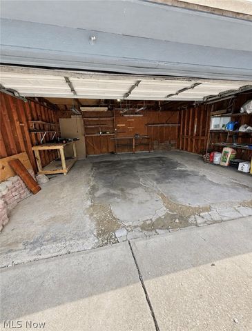 1077 E 347th Street, Eastlake, OH 44095