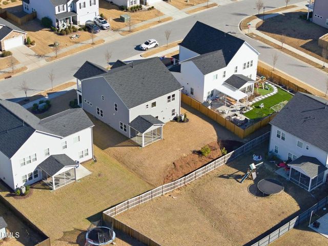 3318 Longleaf Estates Drive, Raleigh, NC 27616