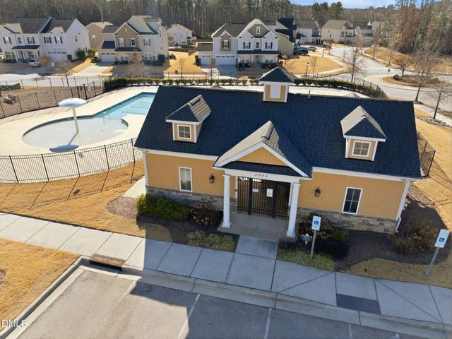 3318 Longleaf Estates Drive, Raleigh, NC 27616