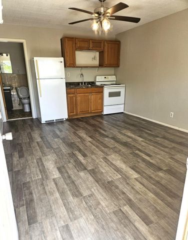1205 S Sibley Avenue, Litchfield, MN 55355