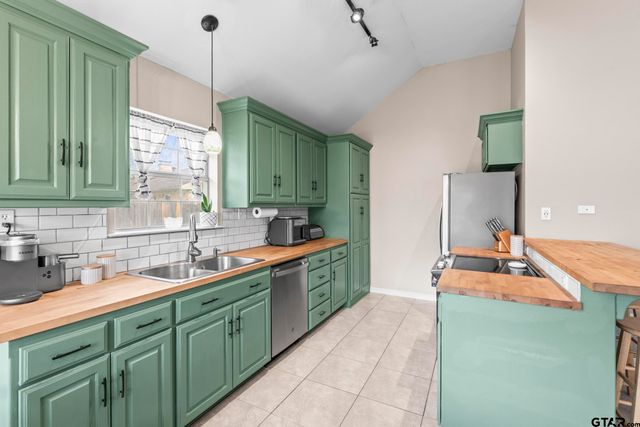 11114 Marcella Circle, Tyler, TX 75709