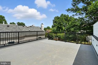 2105 COMMONWEALTH AVE, Alexandria, VA 22301