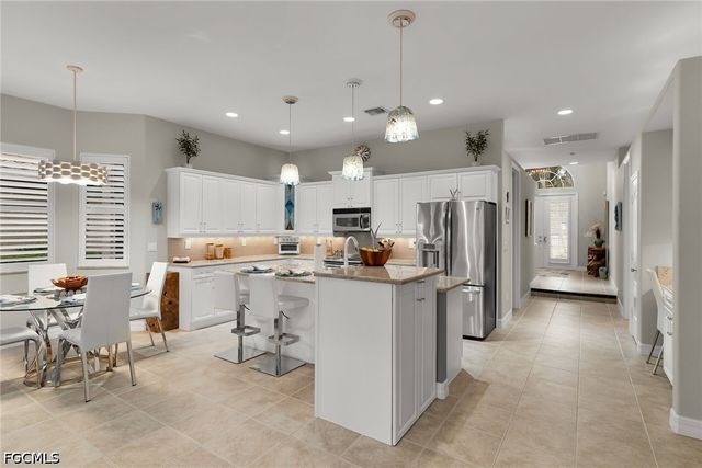 14610 Laguna DR, Fort Myers, FL 33908