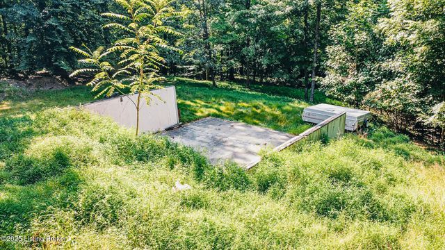 731 Camp Greenshores Ln, Mcdaniels, KY 40152