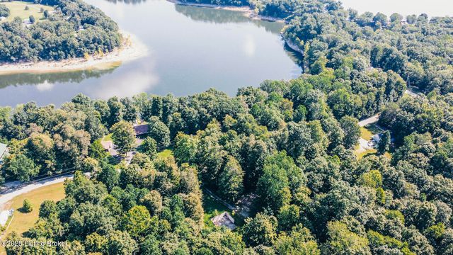 731 Camp Greenshores Ln, Mcdaniels, KY 40152