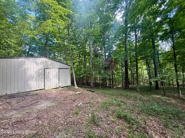731 Camp Greenshores Ln, Mcdaniels, KY 40152