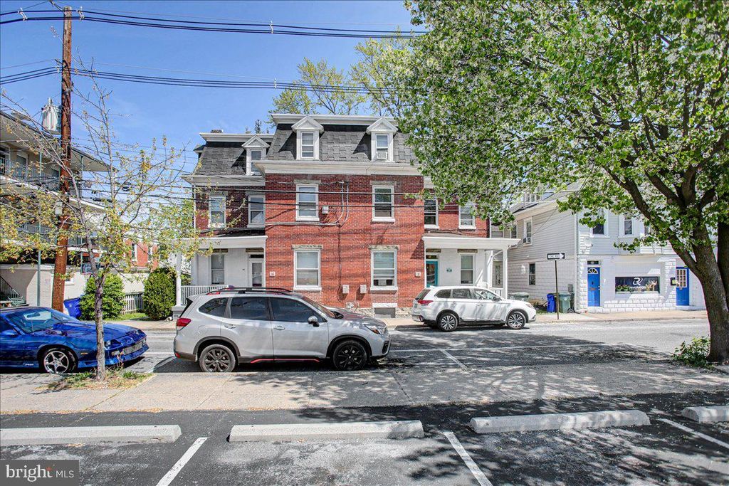 Image 1 of property listing at 16-18 WAYSIDE AVE, Hagerstown, MD 21740