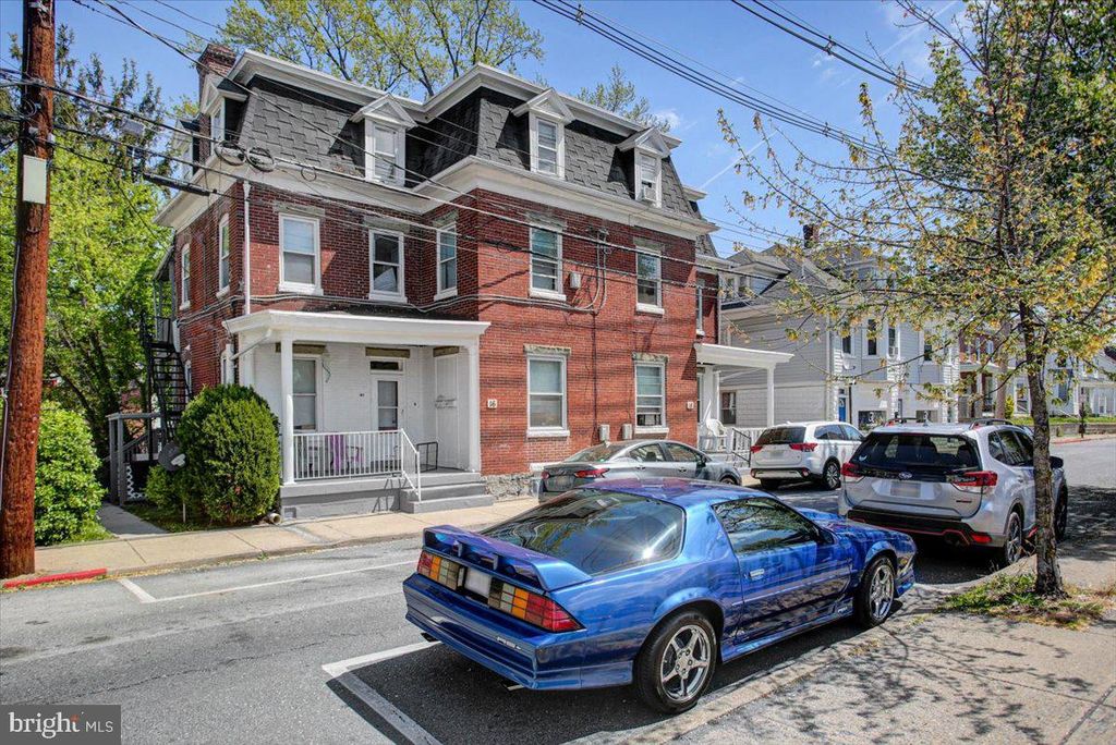 Image 3 of property listing at 16-18 WAYSIDE AVE, Hagerstown, MD 21740