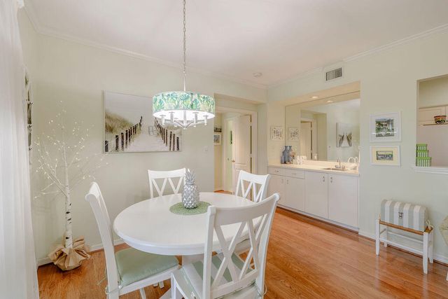 5520 E Harbor Village Drive 101, Vero Beach, FL 32967