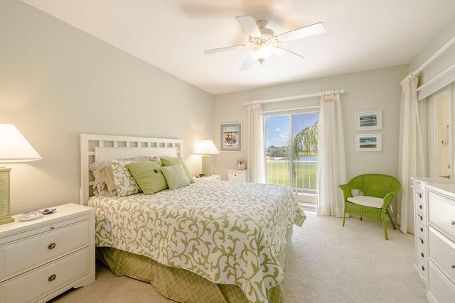 5520 E Harbor Village Drive 101, Vero Beach, FL 32967