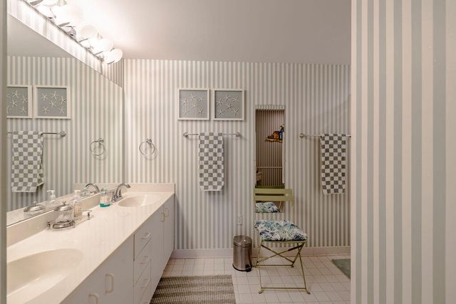 5520 E Harbor Village Drive 101, Vero Beach, FL 32967