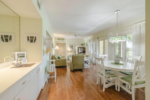 5520 E Harbor Village Drive 101, Vero Beach, FL 32967