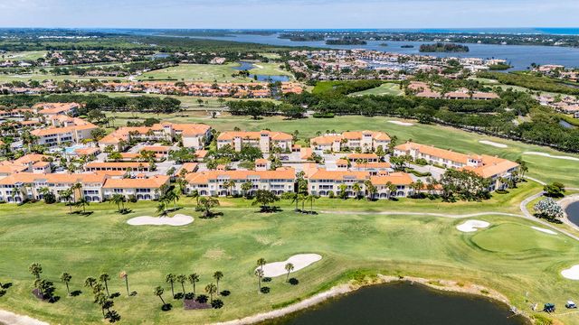 5520 E Harbor Village Drive 101, Vero Beach, FL 32967