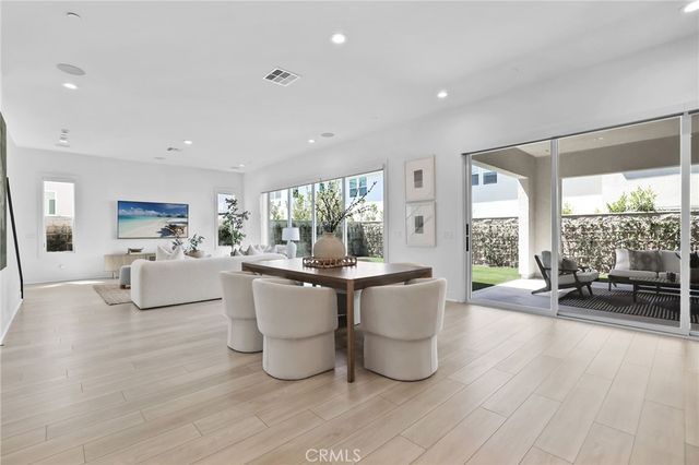 121 Sweet Juniper, Lake Forest, CA 92630