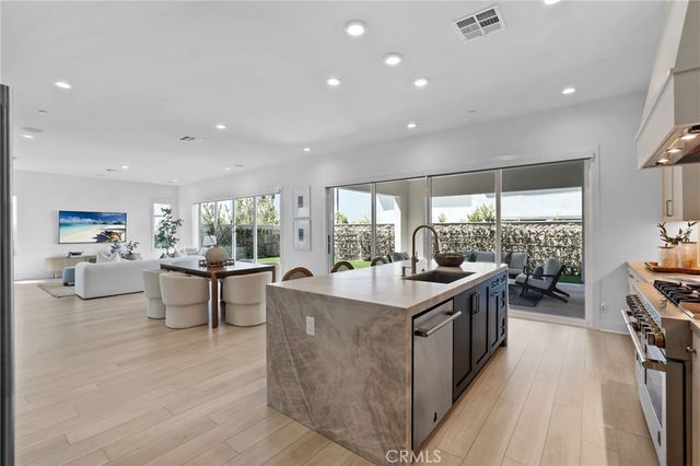 121 Sweet Juniper, Lake Forest, CA 92630