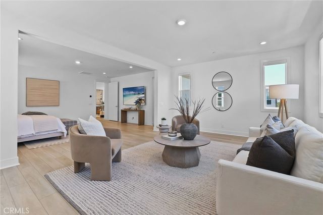 121 Sweet Juniper, Lake Forest, CA 92630