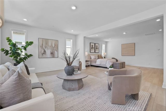 121 Sweet Juniper, Lake Forest, CA 92630