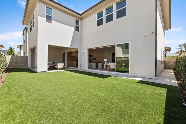121 Sweet Juniper, Lake Forest, CA 92630