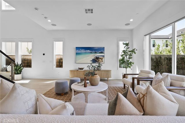 121 Sweet Juniper, Lake Forest, CA 92630