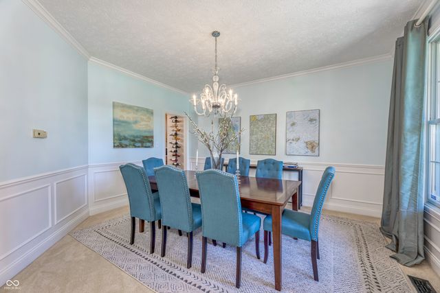 6867 W Thornebush Drive, Mccordsville, IN 46055