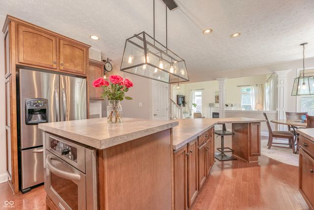 6867 W Thornebush Drive, Mccordsville, IN 46055