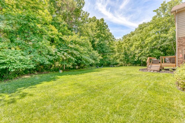 6867 W Thornebush Drive, Mccordsville, IN 46055