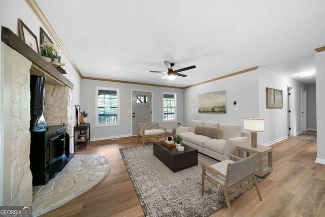 146 W Wedgewood Circle, Newnan, GA 30263