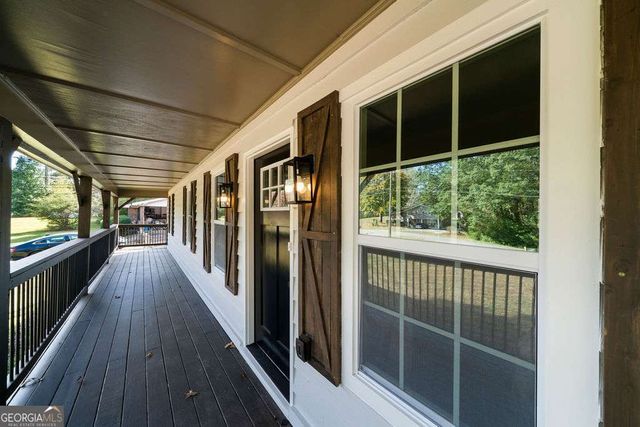 146 W Wedgewood Circle, Newnan, GA 30263