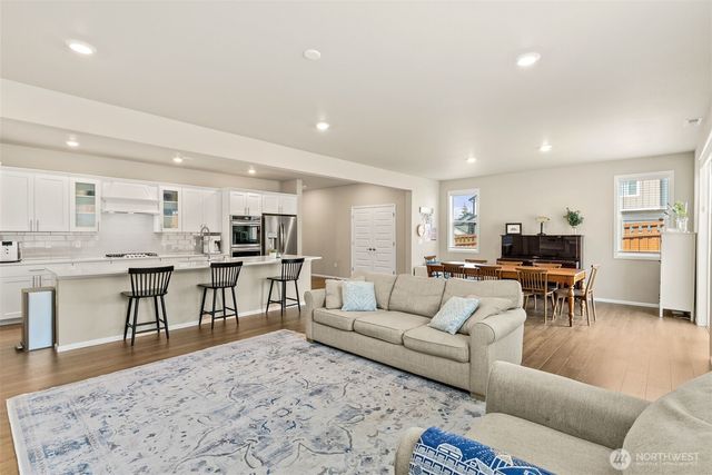 14825 TYEE Drive E, Bonney Lake, WA 98391