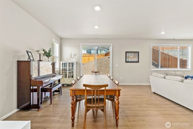 14825 TYEE Drive E, Bonney Lake, WA 98391