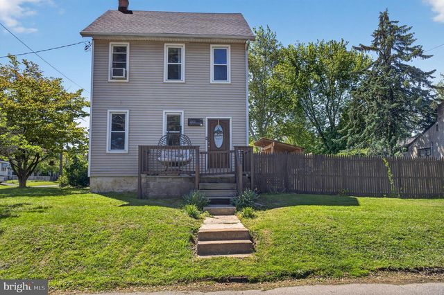 1303 OKIOLA AVE, Upper Chichester, PA 19061