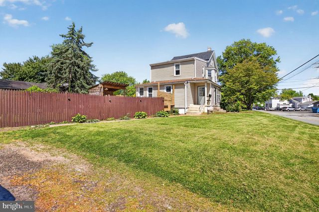 1303 OKIOLA AVE, Upper Chichester, PA 19061