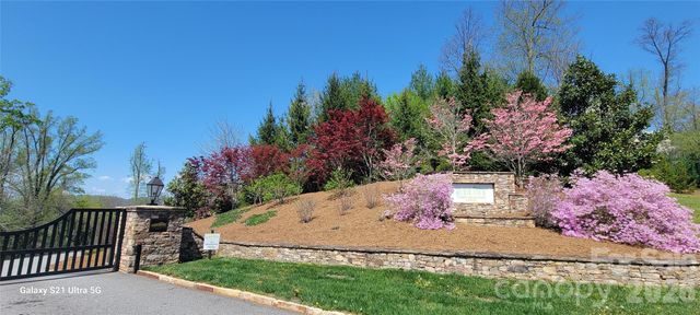 11 Franklin Trace Drive 15, Asheville, NC 28804