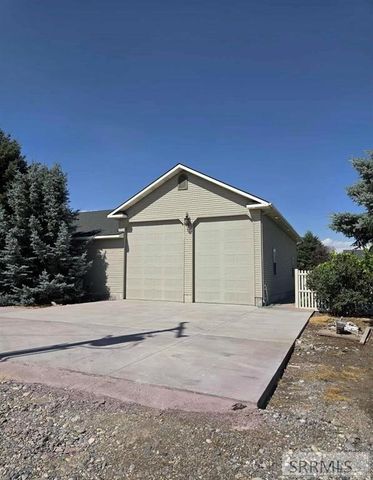 183 W 265 N, Blackfoot, ID 83221