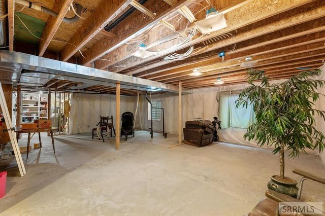 183 W 265 N, Blackfoot, ID 83221