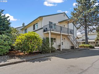 451 N HAYDEN BAY Dr 67, Portland, OR 97217