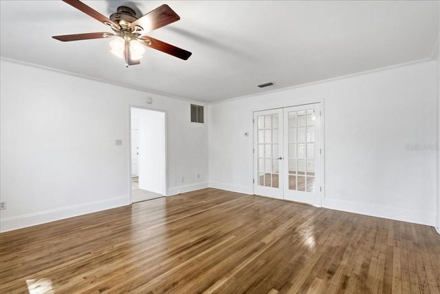 1621 E UNIVERSITY AVENUE, Gainesville, FL 32641