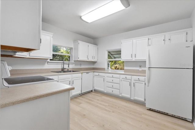 1621 E UNIVERSITY AVENUE, Gainesville, FL 32641