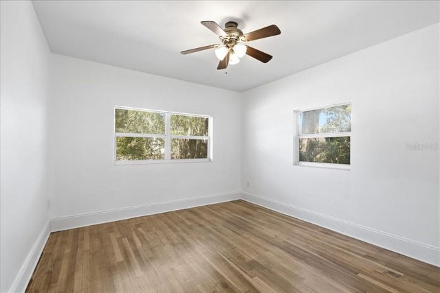 1621 E UNIVERSITY AVENUE, Gainesville, FL 32641