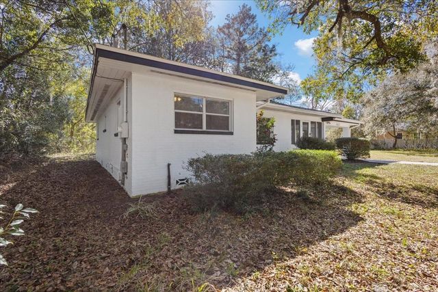 1621 E UNIVERSITY AVENUE, Gainesville, FL 32641