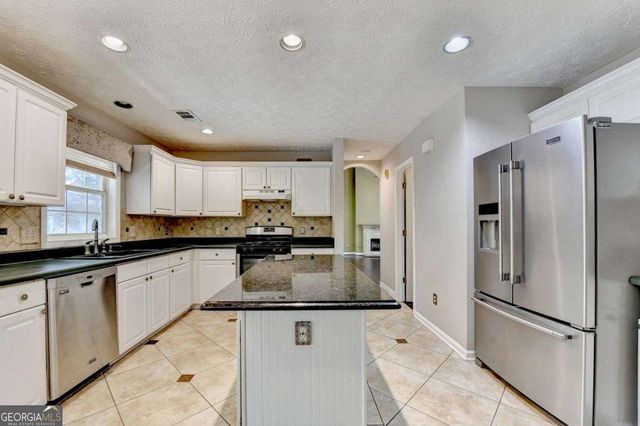 2915 White Blossom Lane, Suwanee, GA 30024