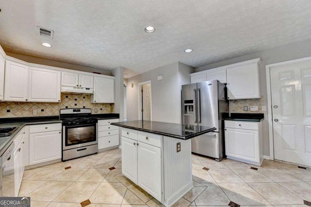 2915 White Blossom Lane, Suwanee, GA 30024