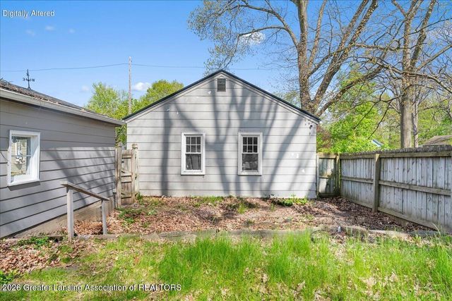 612 Leslie Street, Lansing, MI 48912