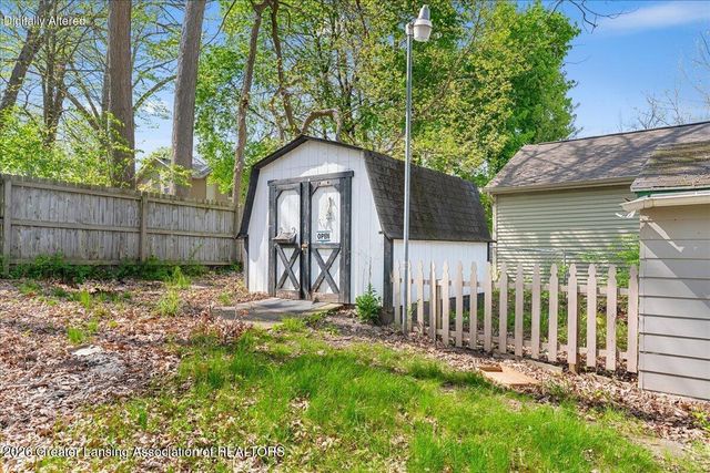 612 Leslie Street, Lansing, MI 48912