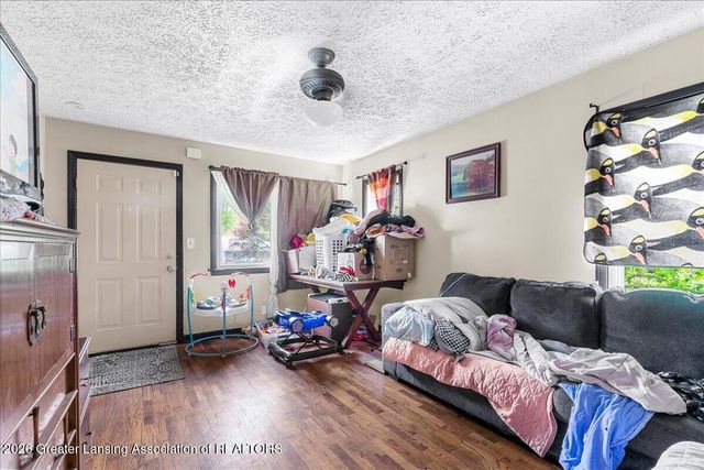612 Leslie Street, Lansing, MI 48912