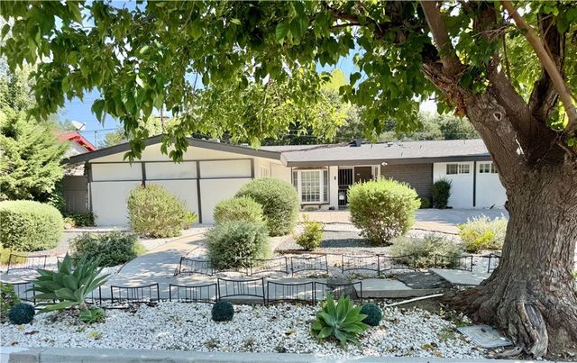 12122 Bradford Place, Granada Hills, CA 91344