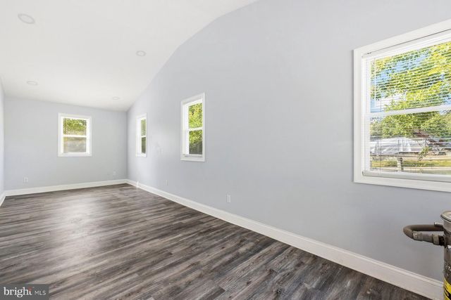 4217 CHESTNUT GROVE RD, Keedysville, MD 21756