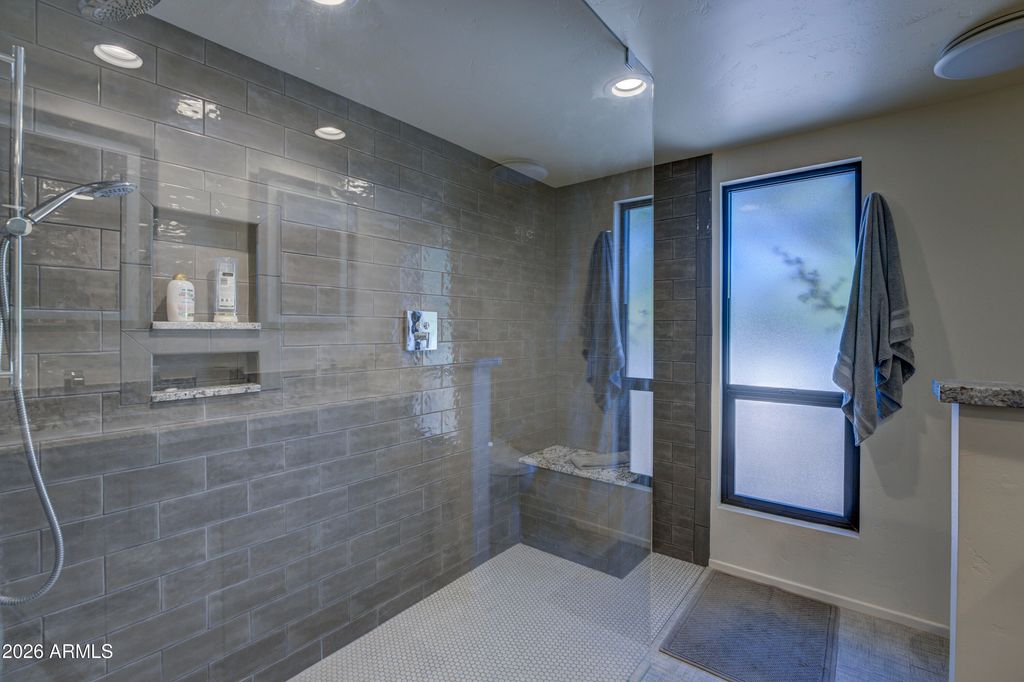 Image 28 of property listing at 1049 N BOULDER Drive, Carefree, AZ 85377